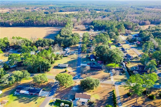 40 Palmetto Path Lane, Waycross, GA 31503