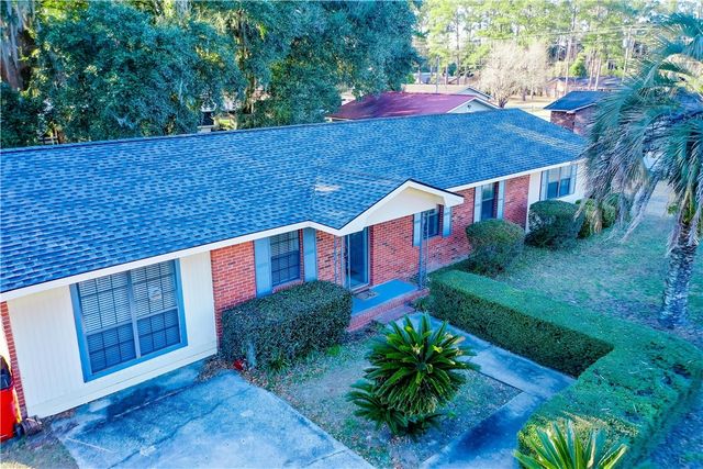 40 Palmetto Path Lane, Waycross, GA 31503