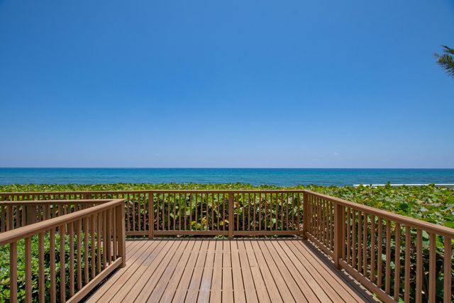 3560 S Ocean Boulevard 301, South Palm Beach, FL 33480