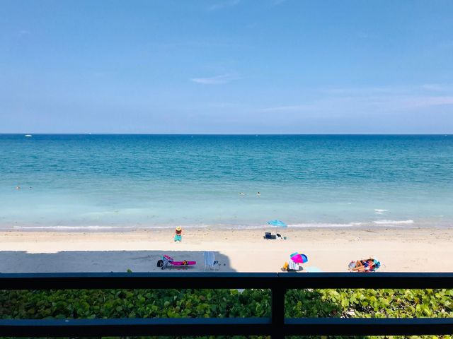 3560 S Ocean Boulevard 301, South Palm Beach, FL 33480