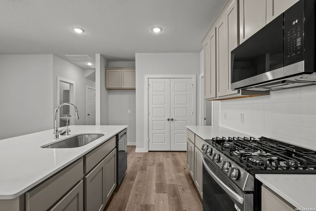 6563 Bufflehead Bend, Leon Valley, TX 78240