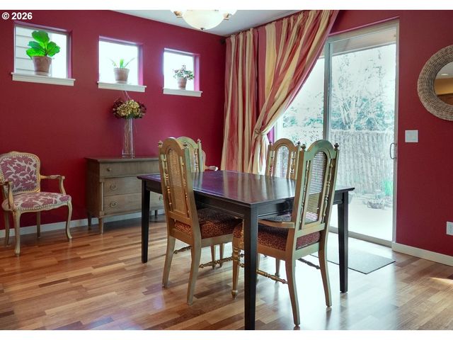 7798 Sw ALDER St, Portland, OR 97224