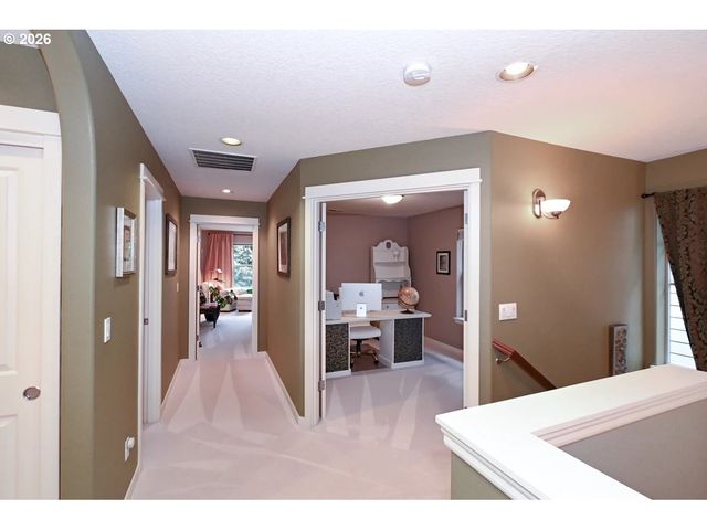 7798 Sw ALDER St, Portland, OR 97224