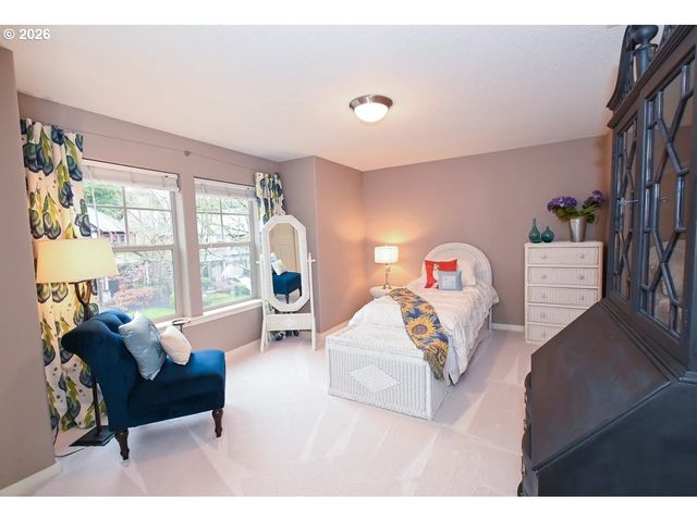 7798 Sw ALDER St, Portland, OR 97224