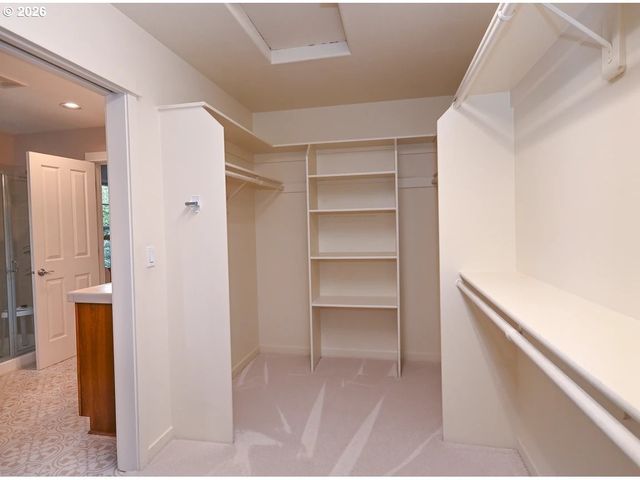 7798 Sw ALDER St, Portland, OR 97224