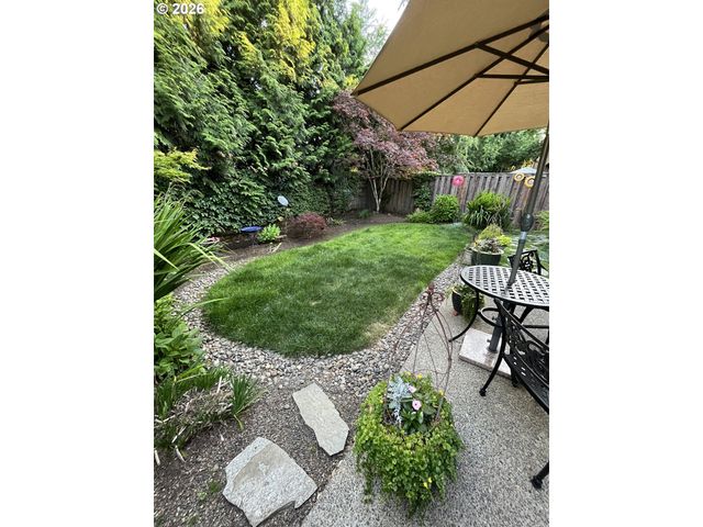 7798 Sw ALDER St, Portland, OR 97224