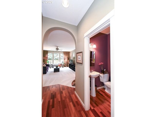 7798 Sw ALDER St, Portland, OR 97224