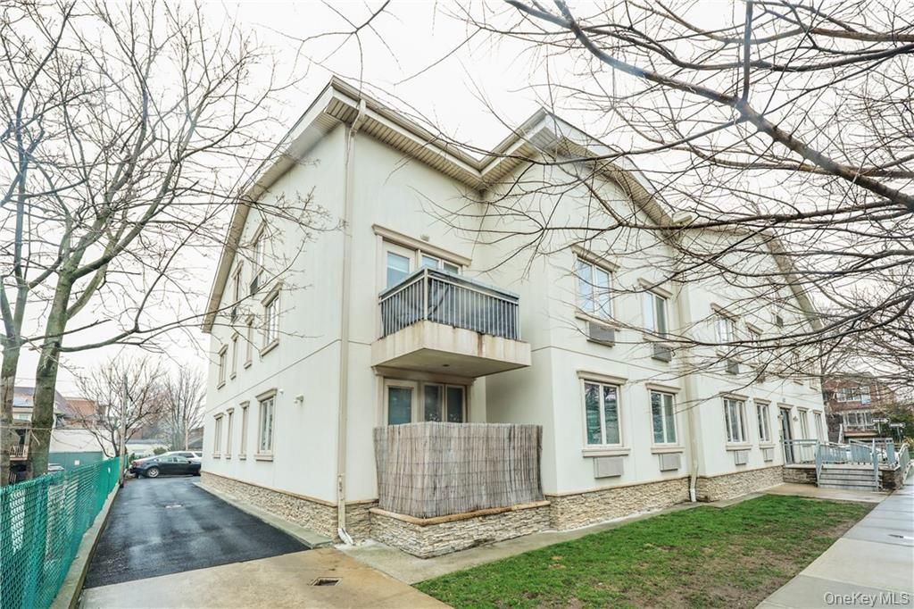 2517 Voorhies Avenue 1C, Brooklyn, NY 11235 — photo 2