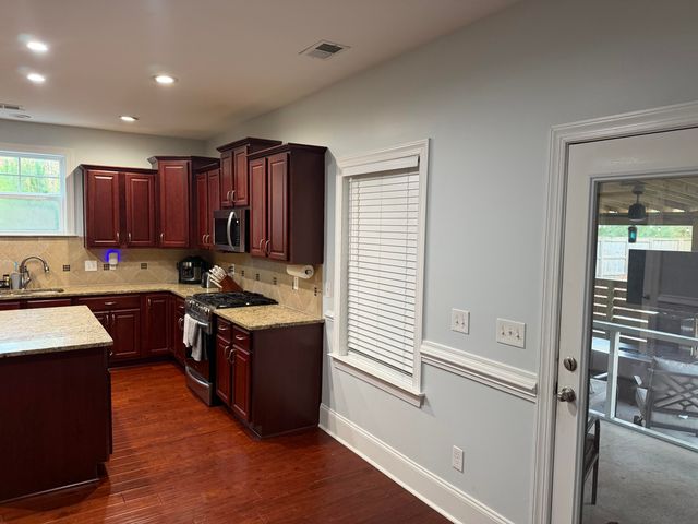 216 Shepard Street, Summerville, SC 29483