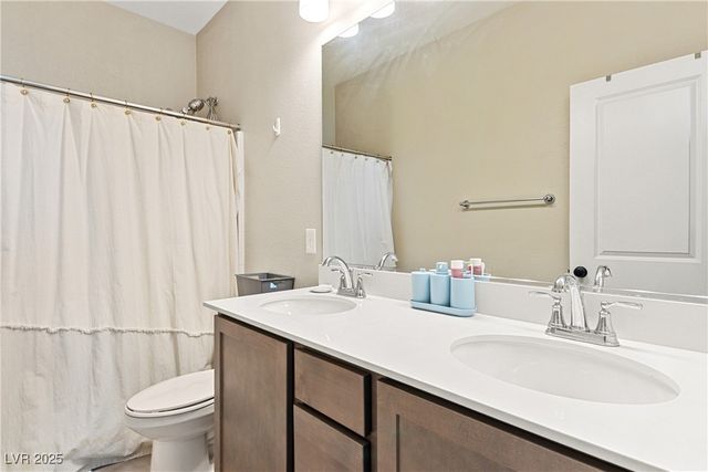 10331 Western Pine Avenue, Las Vegas, NV 89166