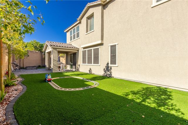 10331 Western Pine Avenue, Las Vegas, NV 89166