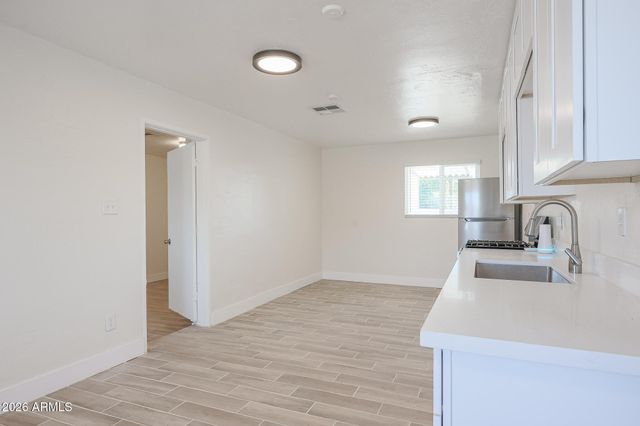 3025 N 37TH Drive, Phoenix, AZ 85019