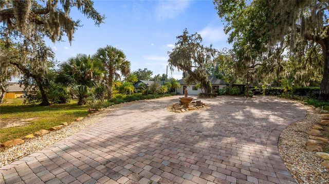 17605 COUNTY ROAD 455, Montverde, FL 34756
