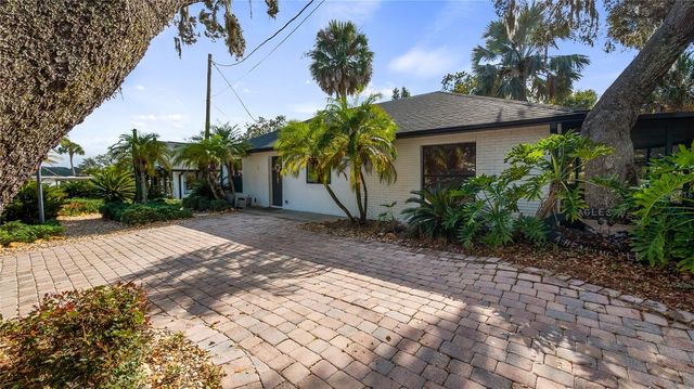 17605 COUNTY ROAD 455, Montverde, FL 34756