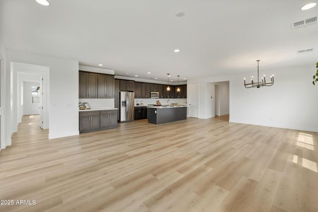 7639 E Louie Lane, Prescott Valley, AZ 86315