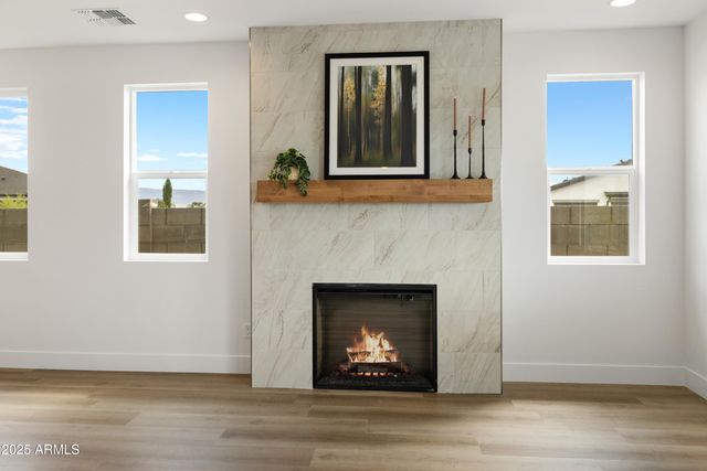 7639 E Louie Lane, Prescott Valley, AZ 86315