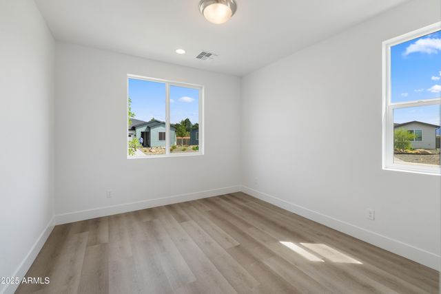 7639 E Louie Lane, Prescott Valley, AZ 86315