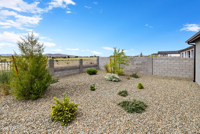 7639 E Louie Lane, Prescott Valley, AZ 86315