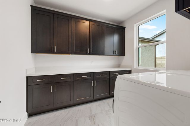 7639 E Louie Lane, Prescott Valley, AZ 86315