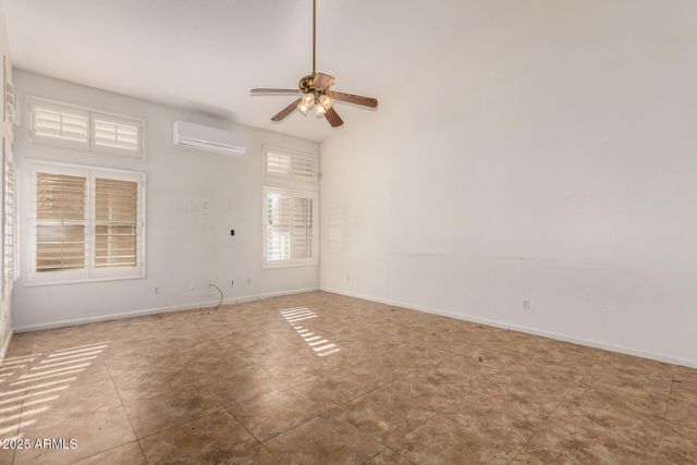 595 W STANFORD Avenue, Gilbert, AZ 85233