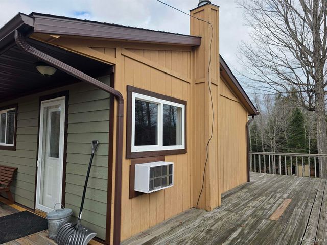 8285 Peter White Road, Deerton, MI 49822