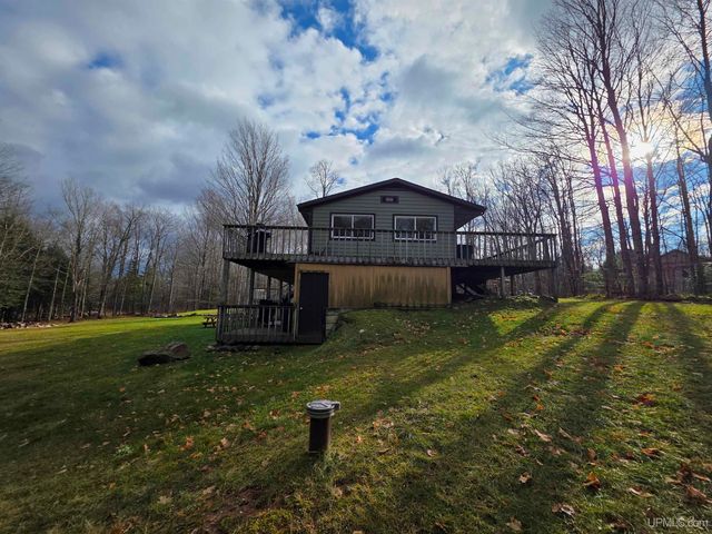 8285 Peter White Road, Deerton, MI 49822