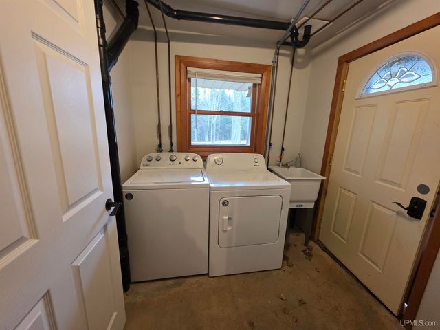 8285 Peter White Road, Deerton, MI 49822