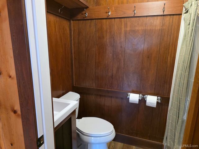 8285 Peter White Road, Deerton, MI 49822