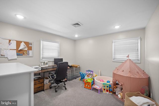 837 FAIRFIELD RD, Fairless Hills, PA 19030