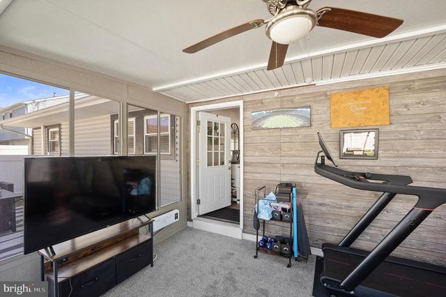 837 FAIRFIELD RD, Fairless Hills, PA 19030