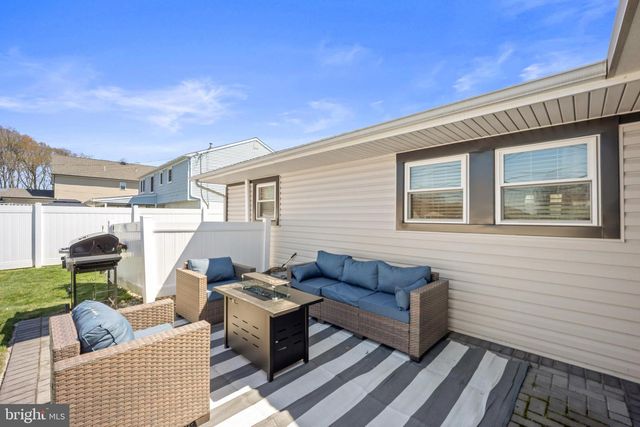 837 FAIRFIELD RD, Fairless Hills, PA 19030