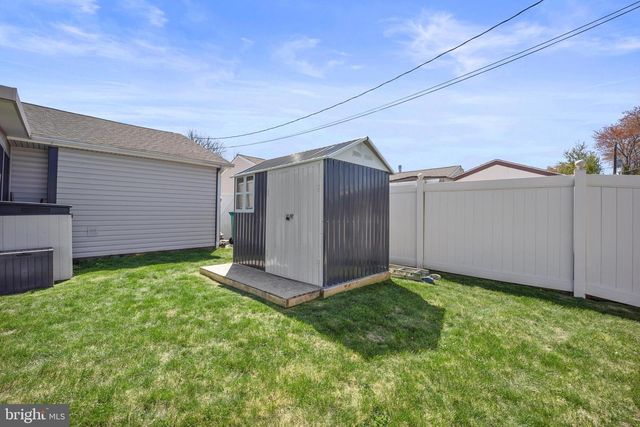 837 FAIRFIELD RD, Fairless Hills, PA 19030