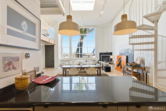 370 De Haro Street B16, San Francisco, CA 94103