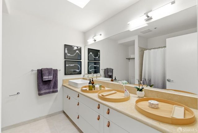 370 De Haro Street B16, San Francisco, CA 94103