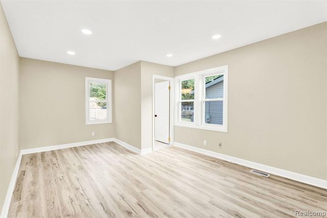 23248 Helen Street, Southfield, MI 48033