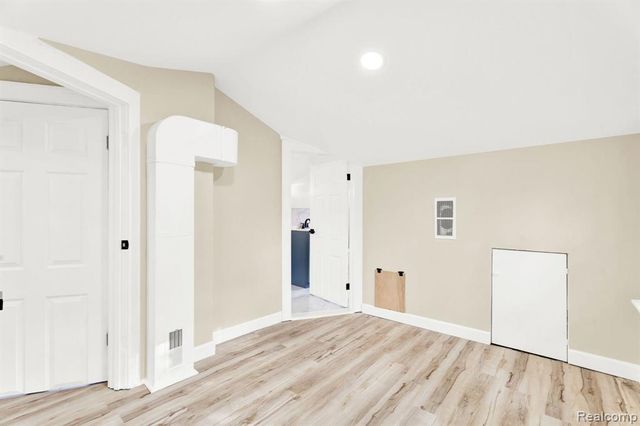 23248 Helen Street, Southfield, MI 48033