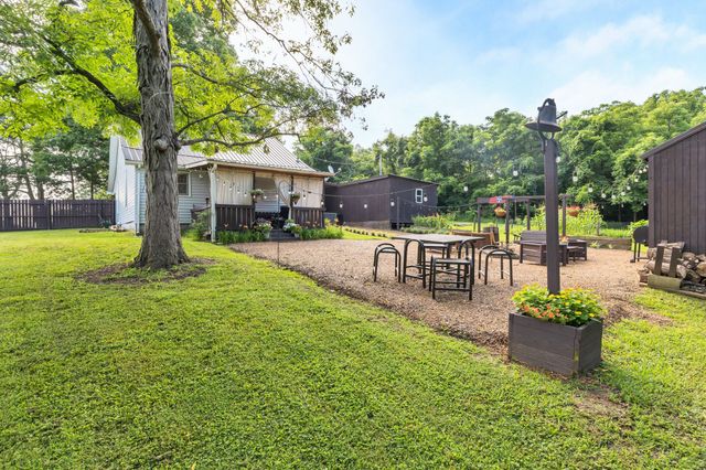 404 Tollgate Rd, Shelbyville, TN 37160