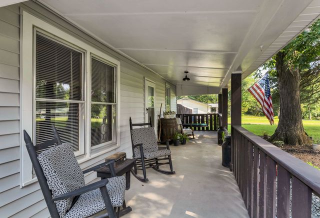 404 Tollgate Rd, Shelbyville, TN 37160