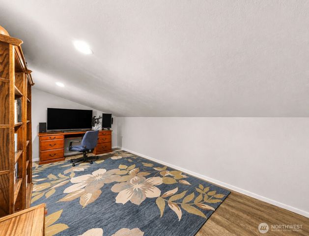 6874 Golf View Drive, Lynden, WA 98264