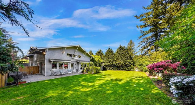 6874 Golf View Drive, Lynden, WA 98264
