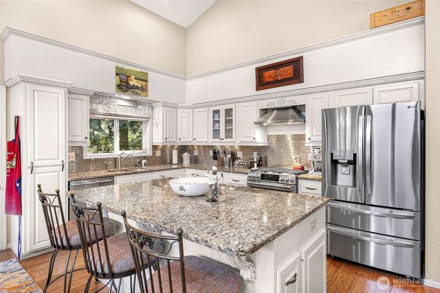 6874 Golf View Drive, Lynden, WA 98264