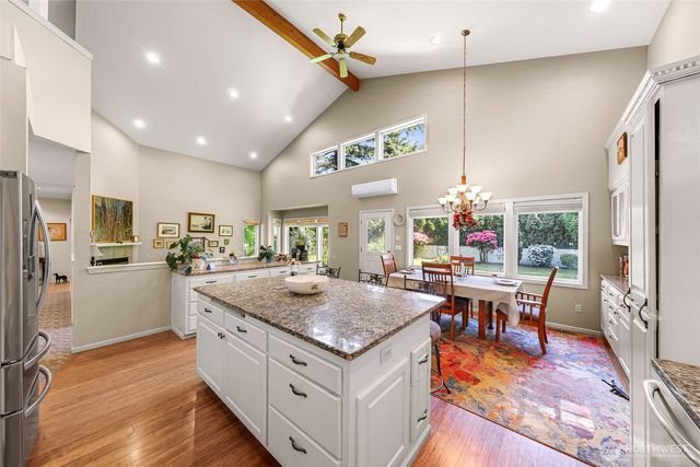 6874 Golf View Drive, Lynden, WA 98264