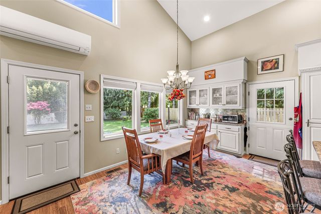 6874 Golf View Drive, Lynden, WA 98264