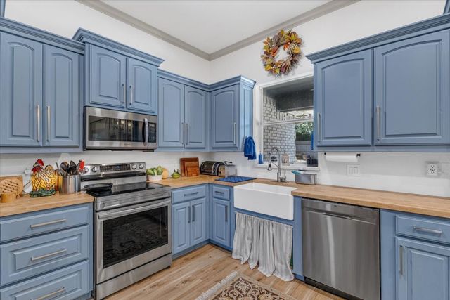 409 Edgewood Terrace, Boyd, TX 76023