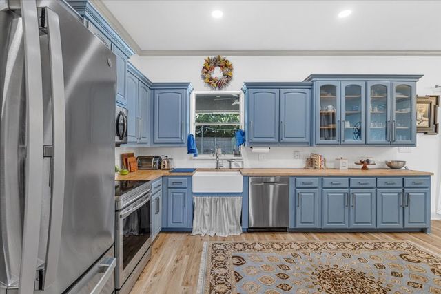 409 Edgewood Terrace, Boyd, TX 76023