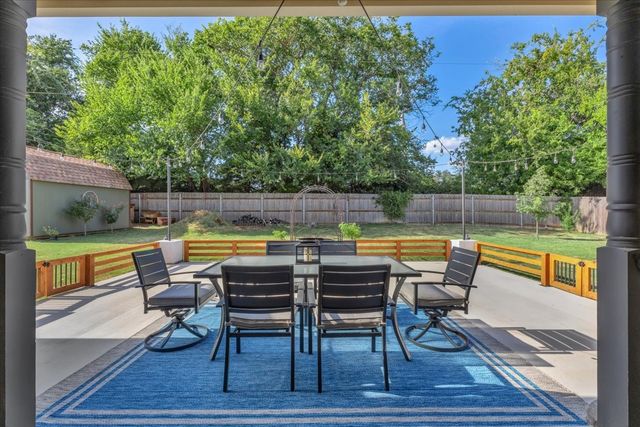 409 Edgewood Terrace, Boyd, TX 76023