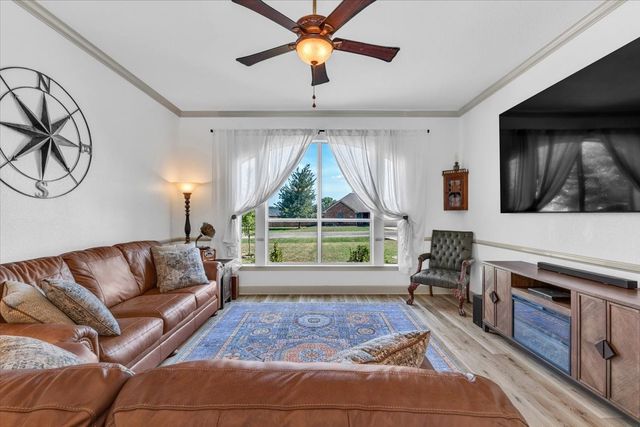 409 Edgewood Terrace, Boyd, TX 76023