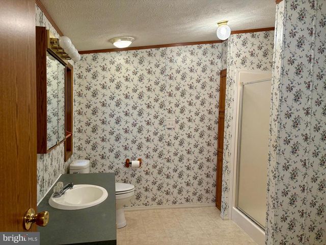 220 SHIPPENSBURG MOBILE EST, Shippensburg, PA 17257