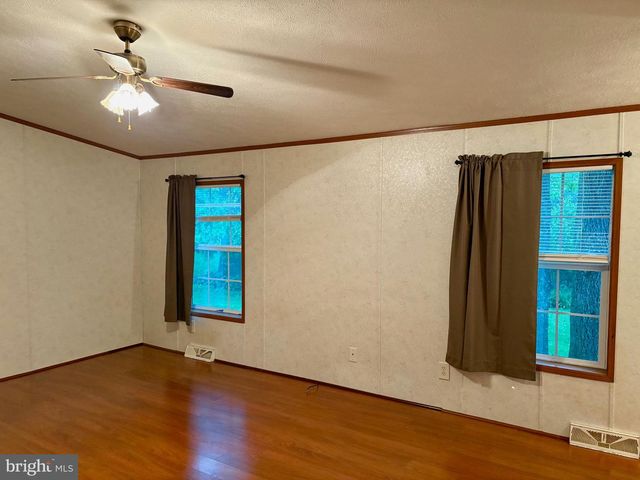 220 SHIPPENSBURG MOBILE EST, Shippensburg, PA 17257