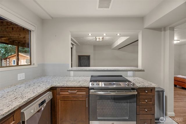 14015 60th Avenue W, Edmonds, WA 98026